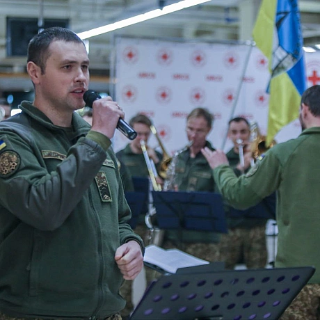 Військовий оркестр 25-ї БрОГП ім.князя Аскольда НГУ 🇺🇦 (в/ч 3030 м.Київ) на благодійному концерті з нагоди відзначення Дня Збро... - Репортер інформує на we.ua