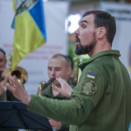 Військовий оркестр 25-ї БрОГП ім.князя Аскольда НГУ 🇺🇦 (в/ч 3030 м.Київ) на благодійному концерті з нагоди відзначення Дня Збро... - Репортер інформує на we.ua