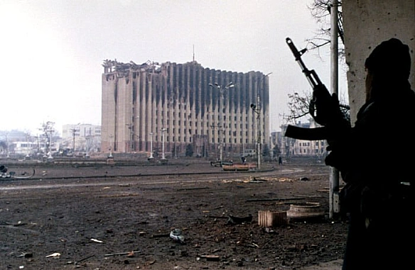 11 грудня 1994 року вторгненням російських військ у Чечню розпочалася Перша чеченська війна. Президент росії Борис Єльцин наказа... - WAS на we.ua