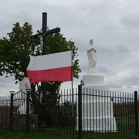 Протягом осені співробітники Українського інституту національної пам’яті здійснили робочі поїздки із обстеження місць поховань т... - Український інститут національної пам'яті на we.ua