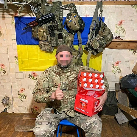 Наші захисники отримали довгоочікувану посилочку! Величезне спасибі Ірині Чуйко та Ruth Schmitt за смачні продукти, засоби гігі... - Волонтерська північ на we.ua