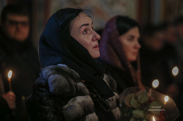 У Києві в Михайлівському золотоверхому монастирі попрощалися з військовослужбовцем Сил спеціальних операцій Горбатенком Олександ... - Репортер інформує на we.ua