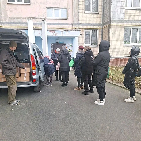 Учора, в неділю ми провели видачу продуктових наборів для родин ВПО.43 сім\'ї отримали необхідну допомогу.Ми щиро завдячуємо Б... - Волонтерська північ на we.ua