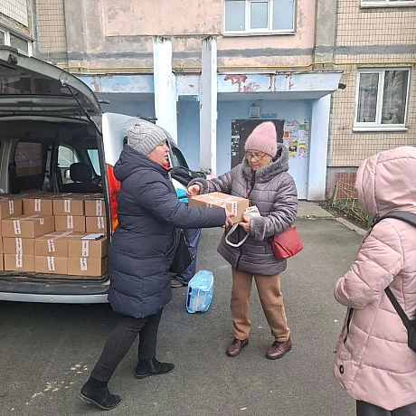 Учора, в неділю ми провели видачу продуктових наборів для родин ВПО.43 сім\'ї отримали необхідну допомогу.Ми щиро завдячуємо Б... - Волонтерська північ на we.ua