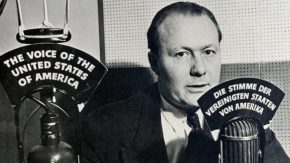 «Це божевільні ліві радикали, які розмовляють самі із собою, спалюючи $1 мільярд на рік грошей платників податків США,» - так Іл... - WAS на we.ua