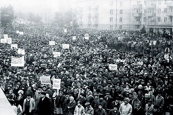 20 лютого 1988 року депутати Нагірно-Карабаської автономної області ухвалили постанову з проханням передати область зі складу Аз... - WAS на we.ua