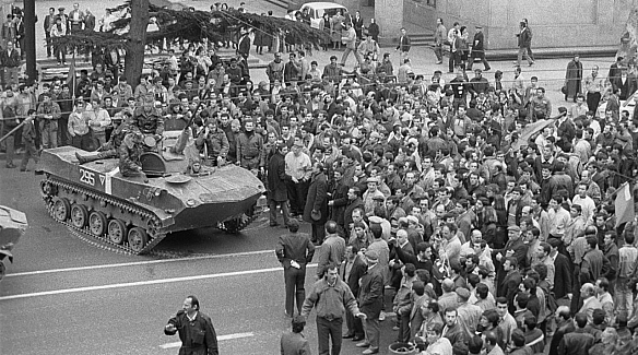 9 квітня 1989 року на проспекті Руставелі в Тбілісі радянські війська силою розігнали багатотисячну мирну демонстрацію за незале... - WAS на we.ua