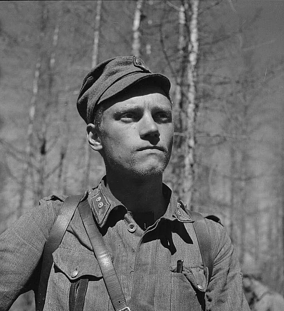 Це — Лаурі Терні, військовий, який служив у трьох арміях і пройшов через кілька воєн. Він почав свою кар’єру у фінській армії, д... - WAS на we.ua