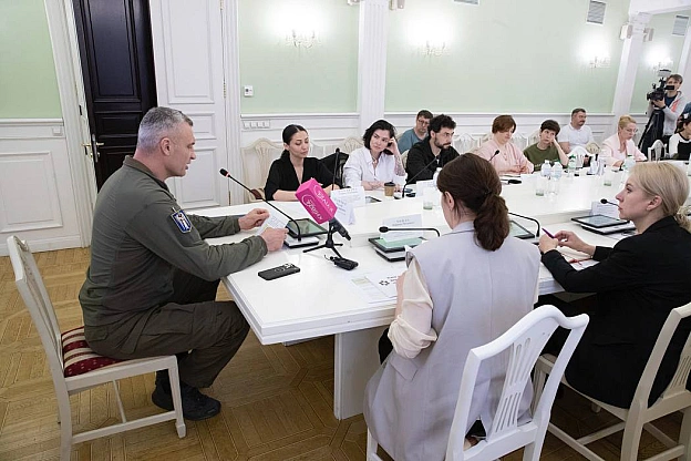 Віталій Кличко: Провели в столичній мерії друге засідання Ради безбар\'єрності. Вже не перший рік міська влада працює над систем... - КМДА – офіційний канал на we.ua
