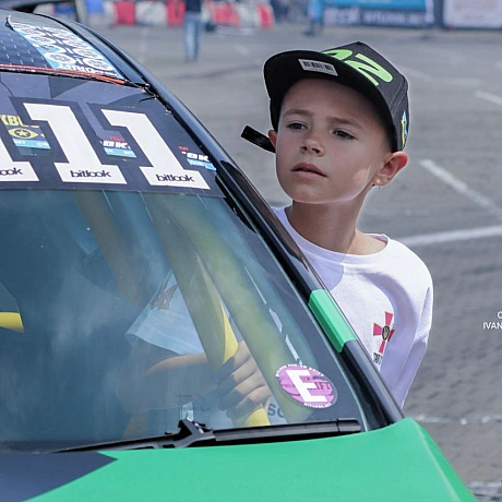 Bitlook Pro-Am Drift: Адреналін та підтримка! 🏎️💨Цьогорічний Раунд 2 Bitlook Pro-Am Drift – це вибух емоцій та майстерності пі... - Репортер інформує на we.ua