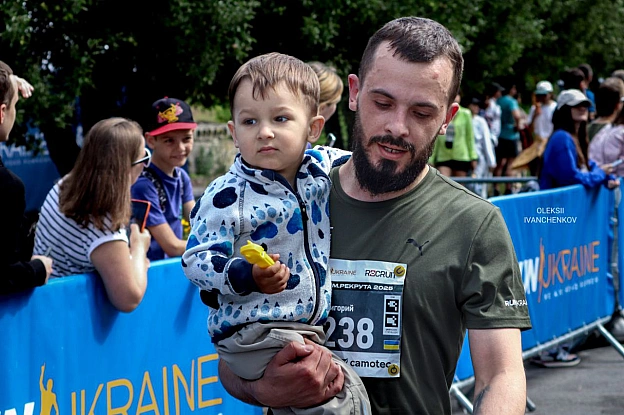 Забіг Честі ім. Рекрута! 🏃‍♀️🏃‍♂️🇺🇦Цей забіг — це більше, ніж дистанція. Це маніфест волі, витривалості та незламності. Долучиа... - Репортер інформує on we.ua