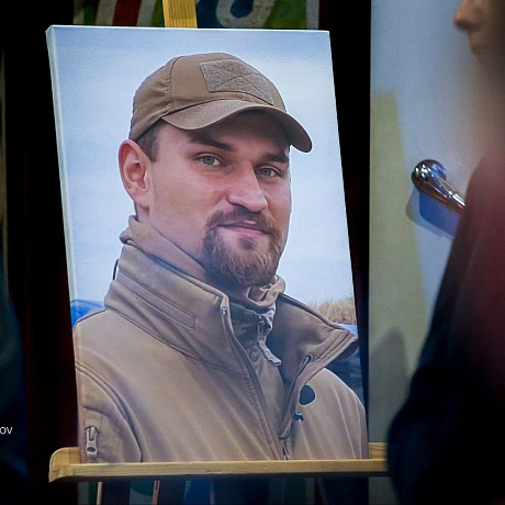 Вічна пам'ять Герою! Український пілот F-16 Максим Устименко загинув, захищаючи небо. 🇺🇦Льотчик першого класу, який воював з ча... - Репортер інформує на we.ua