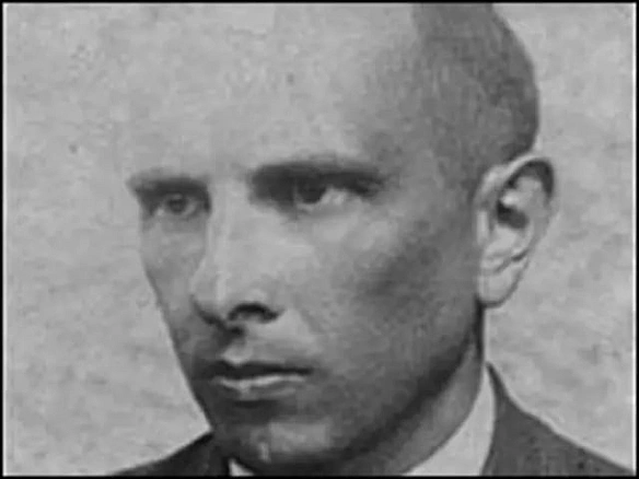 В діяльності на закордонних теренах зразу поставити, як головну акцію, активне включення у фінсько-совєтську війну. Для того вик... - WAS на we.ua