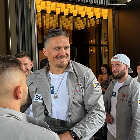 Наш чемпіон щойно приїхав в Лондон 💪💪💪До бою з Дюбуа менше тижня. Підтримуймо наших. Слава Україні!#Майбутн***деСвітлим#T... - ДТЕК на we.ua