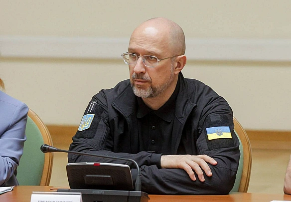 ВР проголосувала за звільнення прем\'єр-міністра Дениса Шмигаля та всього уряду відповідно - Баба і Кіт на we.ua
