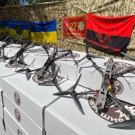 Віталій Кличко: Громада столиці продовжує допомагати військовим. І сьогодні бійцям 12-го армійського корпусу ЗСУ передав на найг... - КМДА – офіційний канал на we.ua