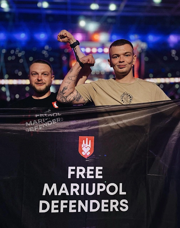 🔥🔥🔥Ось так ветерани російсько-української війни заряджали Усика на перемогу в Лондоні Наш абсолютний чемпіон точно відчув під... - ДТЕК на we.ua