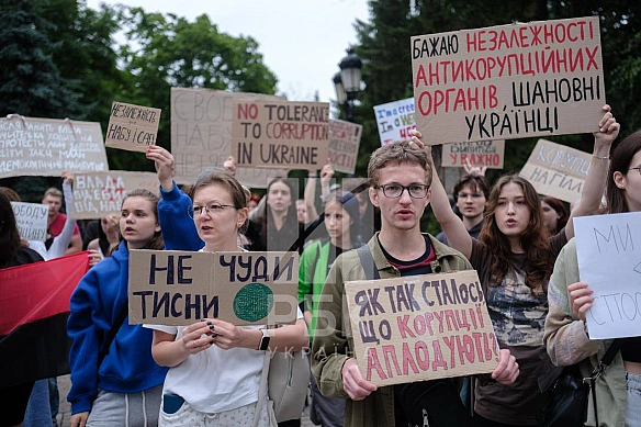 Тим часом - Баба і Кіт на we.ua