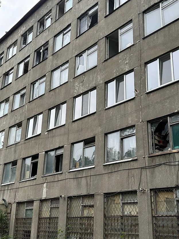 Проти ночі 31 липня Росія здійснила масштабну атаку на Київ, внаслідок якої, зокрема, постраждала Національна кіностудія імені Д... - WAS на we.ua