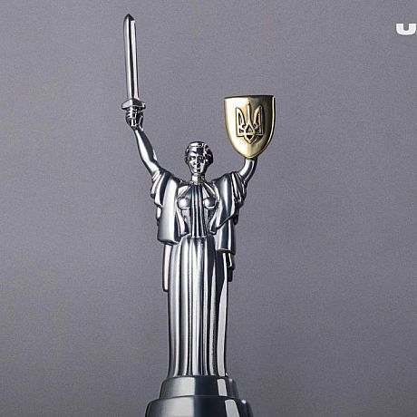 Унікальні срібні підвіски «Батьківщина-мати» від Kochut уособлюють силу та незламність, а також допомагають захисникам і захисни... - UNITED24 на we.ua
