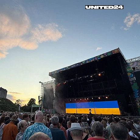 Наша донорка Марія з Німеччини підтримує Україну донатами, носить речі з українською символікою, а також відвідує заходи, на яки... - UNITED24 на we.ua