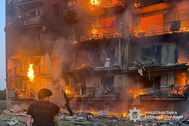 Внаслідок російського удару по Костянтинівці загинули двоє людей По місту росіяни завдали 13 ударів бомбами, дронами та артиле... - UkraineNow на we.ua