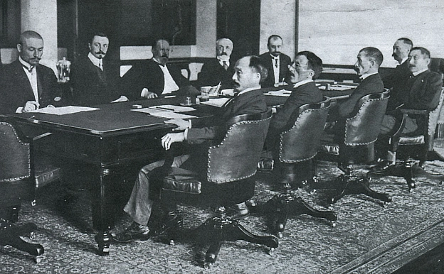 5 вересня 1905 року у Портсмуті, штат Нью-Гемпшир (США), був підписаний мирний договір між Російською імперією та Японією, який ... - WAS на we.ua