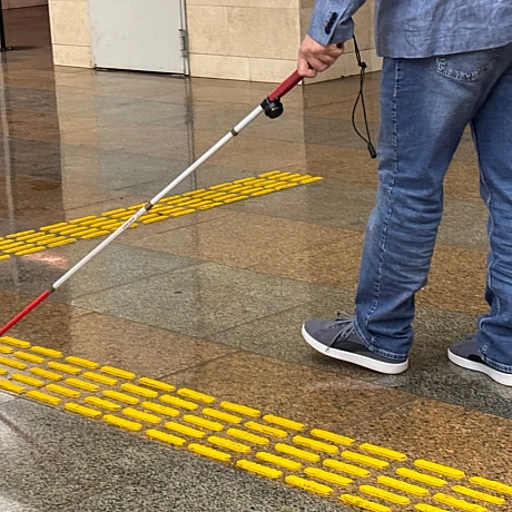 🚇Безбар'єрність: на станції метро 