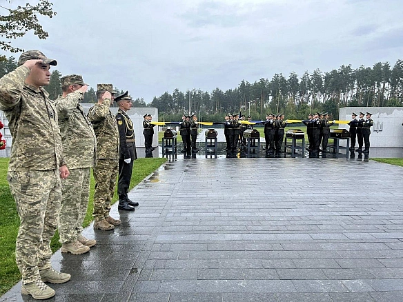 108 воїнів поховали на Національному військовому меморіальному кладовищі за перший місяць роботиЗ них 97 — невідомі воїни, реш... - UkraineNow на we.ua