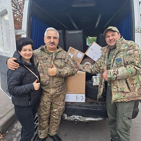 Днями проїздом до нас завітав військовий. Ми оперативно зібрали допомогу для його підрозділу на Запорізький напрямок!
Передали: ... - Волонтерська північ на weua.dev