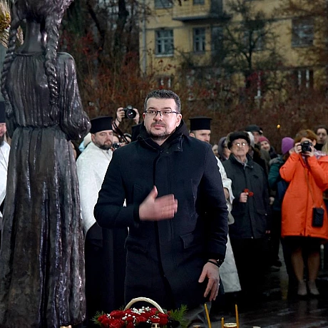 БІЛЯ МЕМОРІАЛУ ГОЛОДОМОРУ ВІДБУЛАСЯ СПІЛЬНА ПАНАХИДАСьогодні на території Національного музею Голодомору-геноциду відбулася сп... - Український інститут національної пам'яті on we.ua
