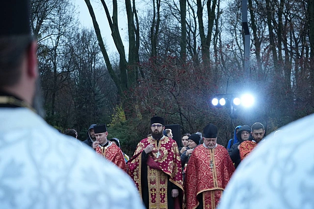 БІЛЯ МЕМОРІАЛУ ГОЛОДОМОРУ ВІДБУЛАСЯ СПІЛЬНА ПАНАХИДАСьогодні на території Національного музею Голодомору-геноциду відбулася сп... - Український інститут національної пам'яті на we.ua