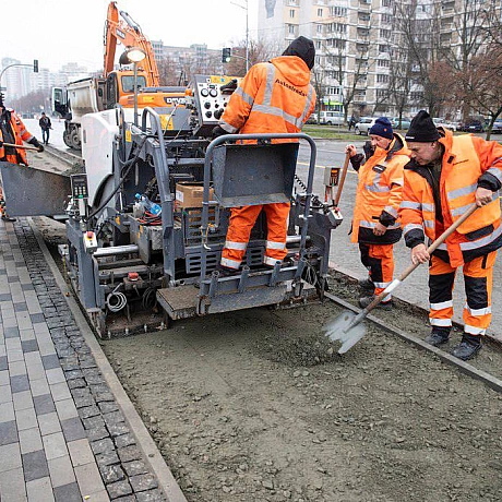 Віталій Кличко: Перевірив, як триває капітальний ремонт Харківського шосе. Розпочали його у листопаді. Наразі здійснюють активні... - КМДА – офіційний канал на we.ua