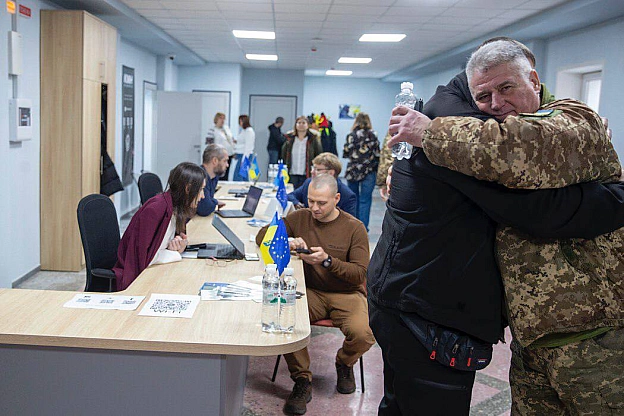 Віталій Кличко: Разом із мером Риги Вієстурсом Кляйнберґсом відкрили в Дарницькому районі Центр комплексної підтримки для ветера... - КМДА – офіційний канал на we.ua
