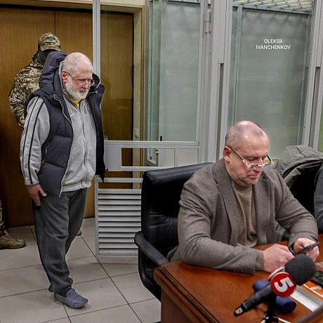 ​⚡️ Коломойський залишається в СІЗО: рішення апеляційного суду​Київський апеляційний суд відмовив у задоволенні скарги захисту ... - Репортер інформує on we.ua