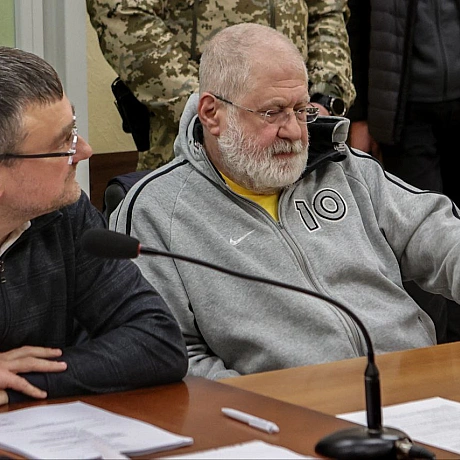 ​⚡️ Коломойський залишається в СІЗО: рішення апеляційного суду​Київський апеляційний суд відмовив у задоволенні скарги захисту ... - Репортер інформує on we.ua