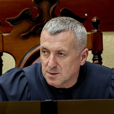 ​⚡️ Коломойський залишається в СІЗО: рішення апеляційного суду​Київський апеляційний суд відмовив у задоволенні скарги захисту ... - Репортер інформує on we.ua