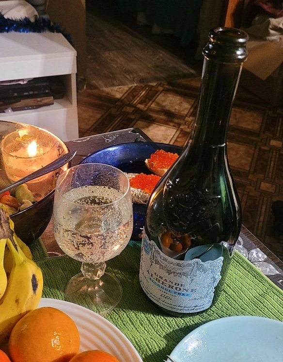 З Новим роком вас!Хвастаюся вегансько-безалкогольним святкуванням - їж, читай, смійся на we.ua