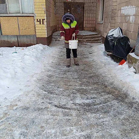 🧊У Києві ожеледиця: 189 одиниць спецтехніки 