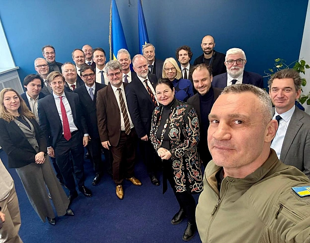 Віталій Кличко: Зустрівся з послами країн Європейського Союзу. Спілкування відбулося в представництві ЄС в Україні. Розповів про... - КМДА – офіційний канал на we.ua