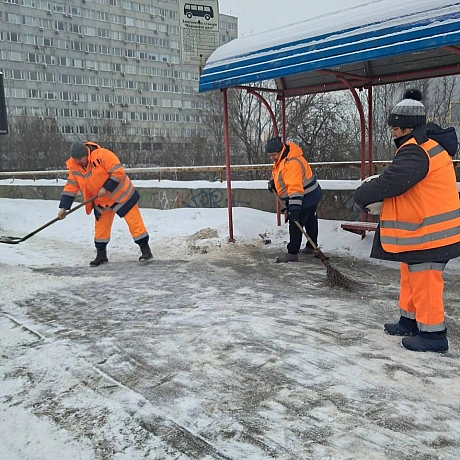 ❄️ Сніг у столиці: 202 одиниці спецтехніки 