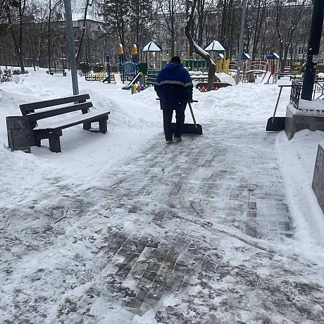 ❄️ Сніг у столиці: 202 одиниці спецтехніки 