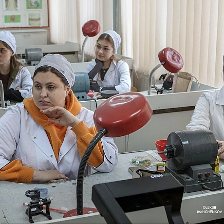 У Київському міському медичному фаховому коледжі — нова ера для майбутніх зубних техніків! За підтримки Марини Порошенко та депу... - Репортер інформує on we.ua