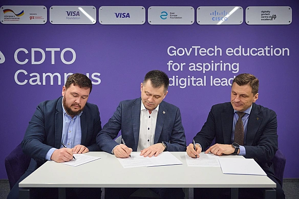 🛡 Вчимо захищати кіберпростір України — запускаємо навчальну програму CISO CampusЗараз триває перша у світі кібервійна, тому д... - Мінцифра на we.ua