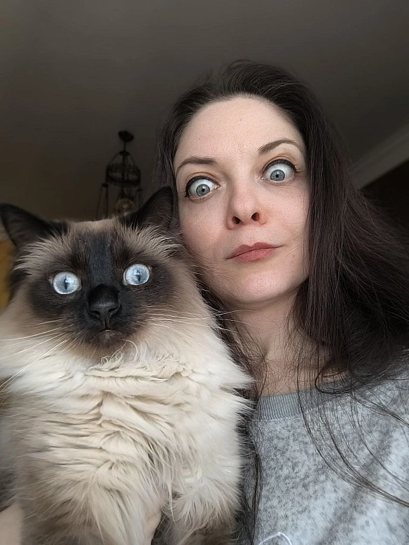 Ви нас ще розрізняєте? Поки що? - Давай займемось текстом на weua.dev