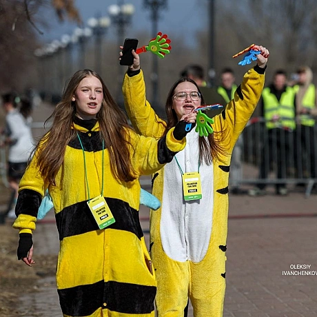 В Києві відбувся благодійний забіг NOVUS Десятка Незламності 2026 від Run Ukraine. Цьогорічна подія об’єднала тисячі учасників з... - Репортер інформує на weua.dev