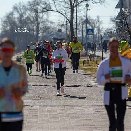 В Києві відбувся благодійний забіг NOVUS Десятка Незламності 2026 від Run Ukraine. Цьогорічна подія об’єднала тисячі учасників з... - Репортер інформує на weua.dev