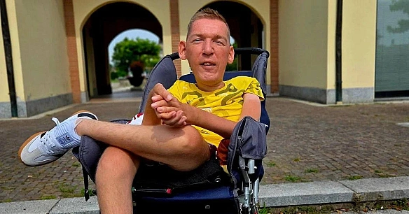 Підозрюваний у шахрайстві на зборах Назарій Гусаков повернувся в УкраїнуВ офісі Генпрокурора повідомили, що Назарію змінять пі... - UkraineNow на we.ua