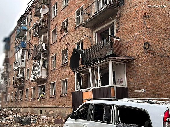 Ворог завдав удару керованими авіабомбами по Глухівській громаді на Сущині

Під ударом – житловий сектор. На цю хвилину відомо п... - UkraineNow на weua.dev