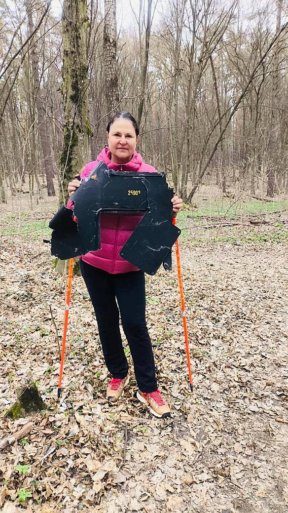 Посол ЄС знайшла уламок російського «Шахеда» під час прогулянки у лісі«Люблю ліси. Звикла знаходити там гриби чи перші весняні... - UkraineNow на we.ua